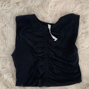 Lululemon Black Tank Top Crop Ruching Details Women’s Size 12